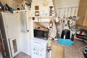 THORRINGTON ROAD- click for photo gallery